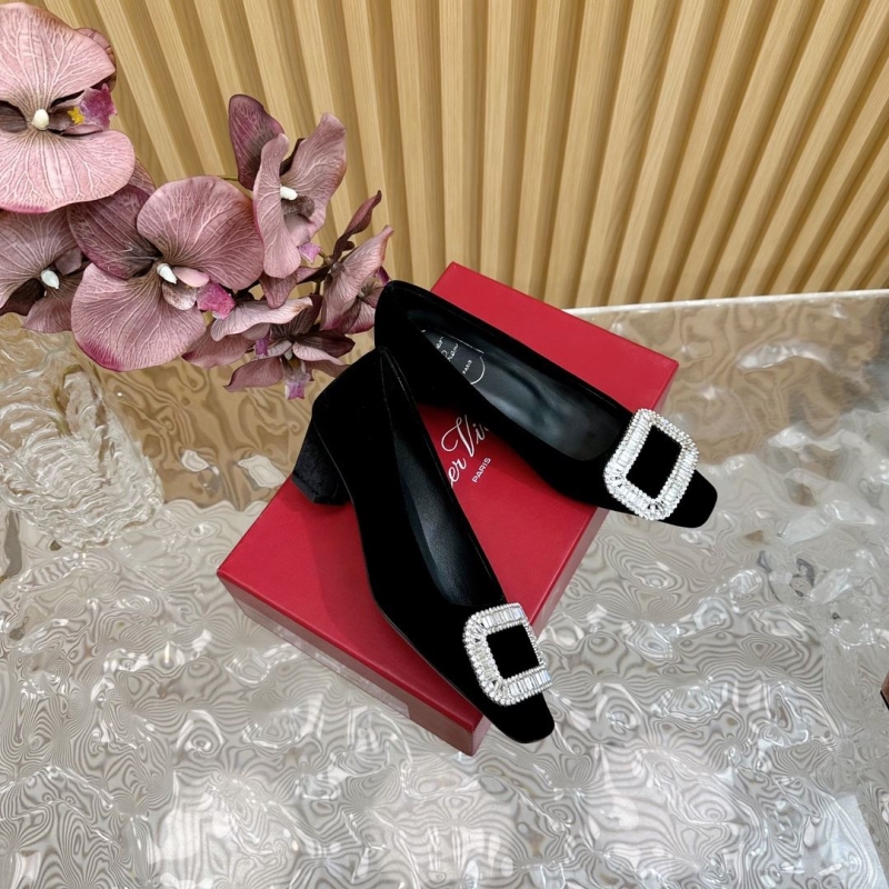 Roger Vivier flat shoes